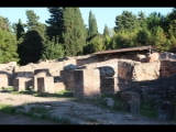 00124 ostia - necropoli della via ostiense (porta romana necropolis) - tomba degli archetti - nordfassade.jpg